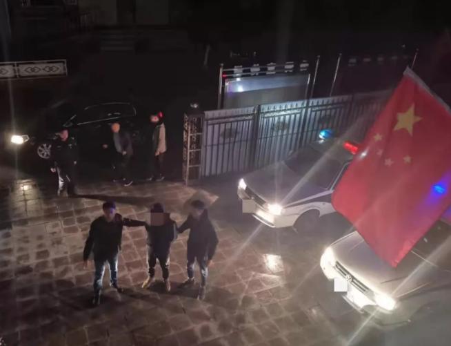 公安局破获一起砸车盗窃案,四平砸车事件