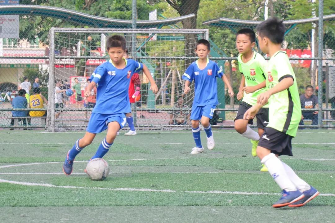 中山民间球王李雄文,中山民间球王