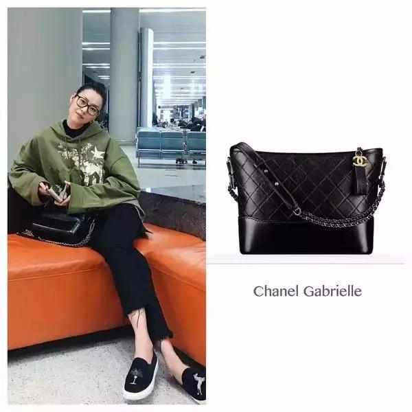 大表姐刘雯和香奈儿,大表姐刘雯的包