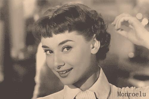 法令纹真的难看吗?奥黛丽赫本的法令纹这么迷人!你也可以做到