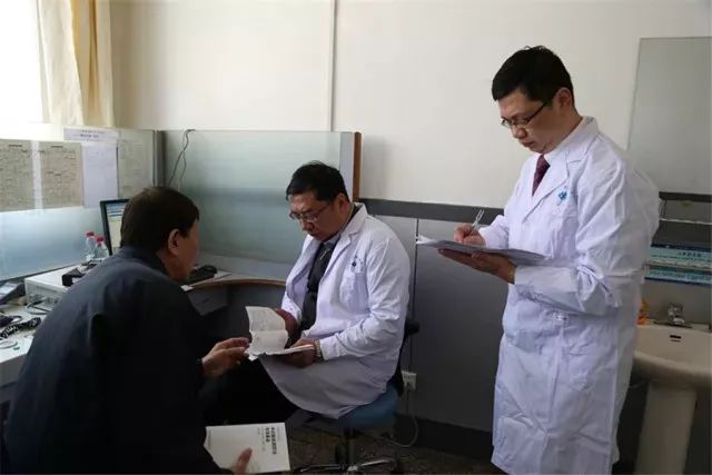 北京甲状腺专家网上问诊,北京甲状腺知名专家