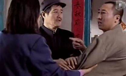 2004年赵本山徒弟被轰下台,赵本山徒弟卖东西被罚20万