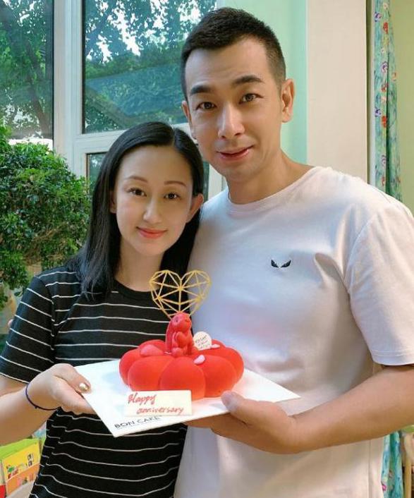 赵文卓张丹露哪年生孩子,赵文卓跟张丹露怎么认识的