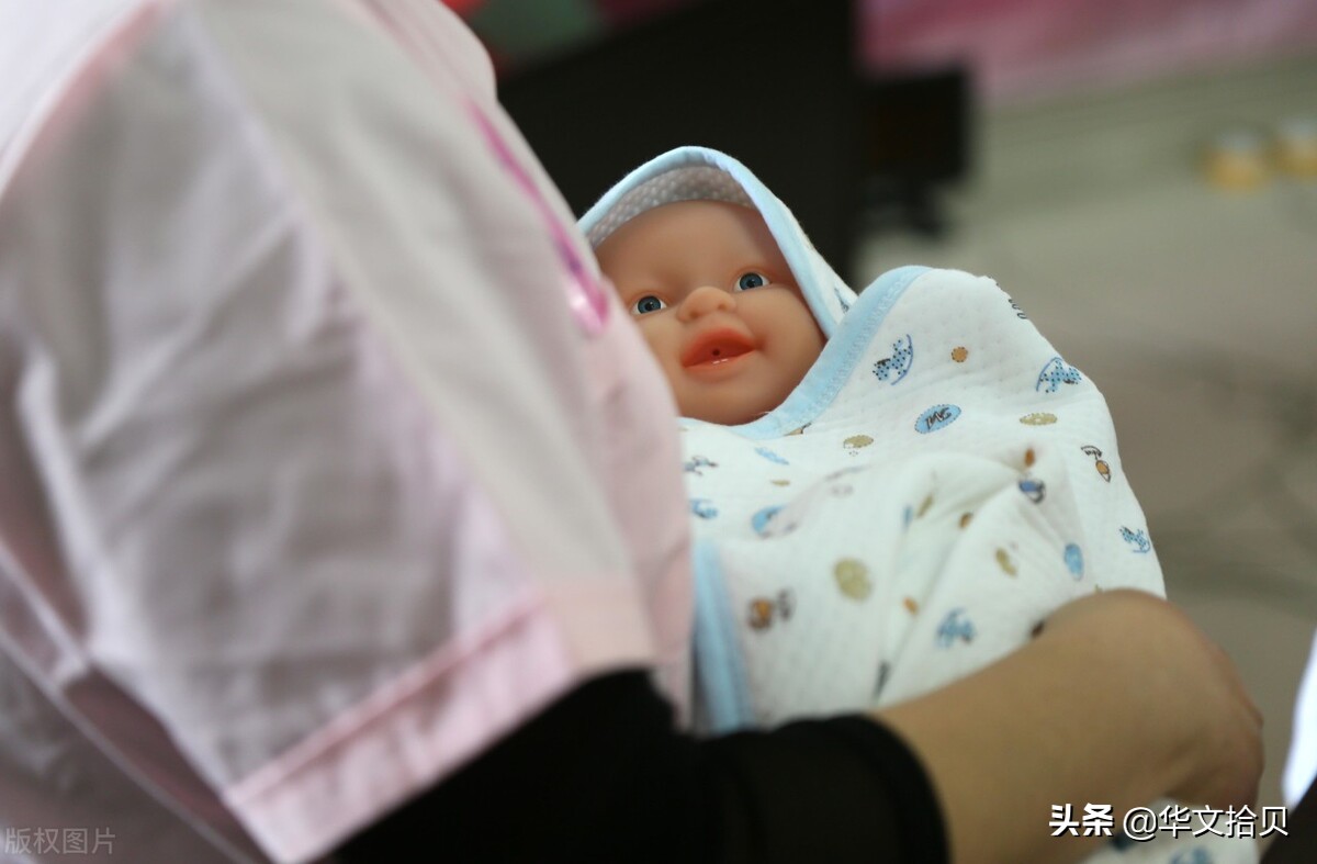 楣板煄瀹舵斂鏈嶅姟,楣板煄鏈堝珎鍩硅