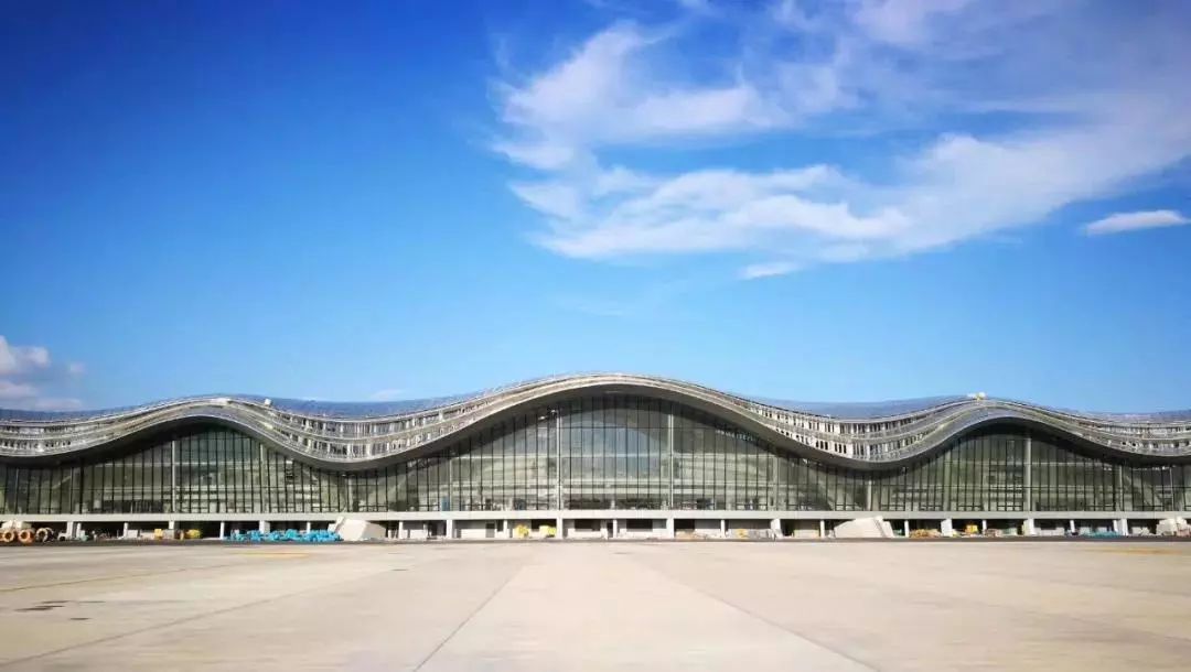 桂林飞往北京大兴机场航班,桂林机场飞北京要几个小时