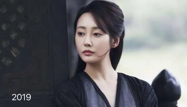 谋女郎李纯成为如懿传最大反派,李纯演霓漫天被骂不敢让妈妈上网