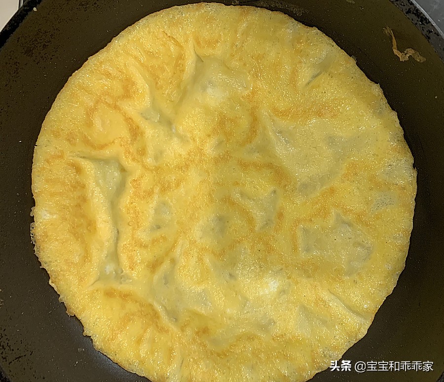 特色美食鸡蛋粉皮,陕南小吃鸡蛋皮