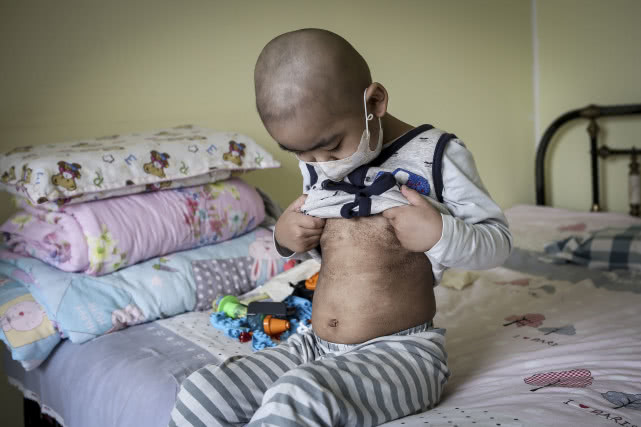 8岁男孩身患重病放弃治疗后续,5岁男孩身患重病求救