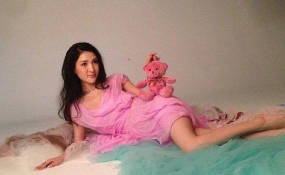 郭美美第一次进监狱判多久,回顾郭美美二次入狱始末