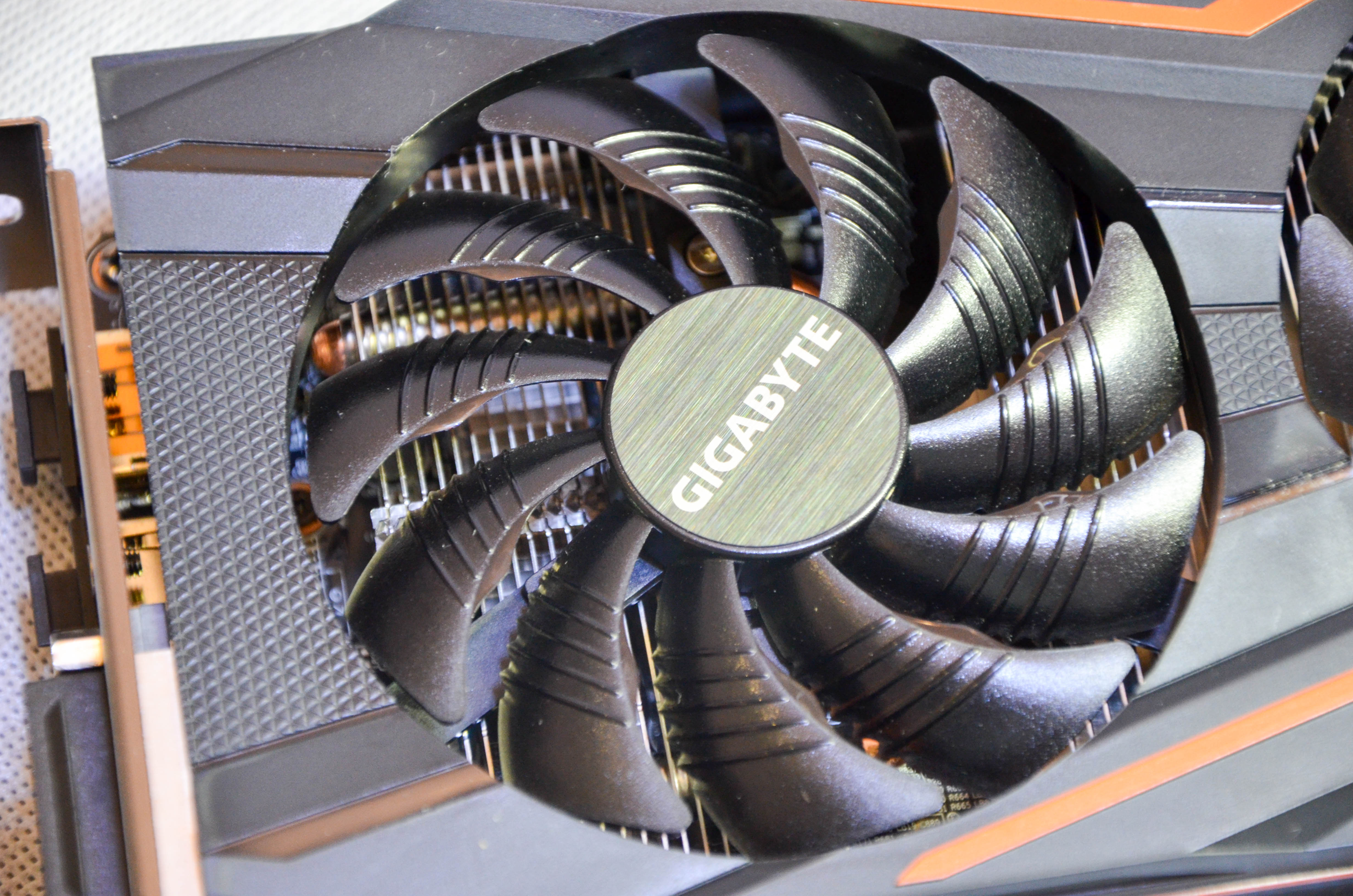 技嘉gtx1050tig1gaming4g,技嘉gtx1050tig1gaming