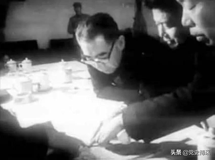 周恩来在邢台地震后的日日夜夜
