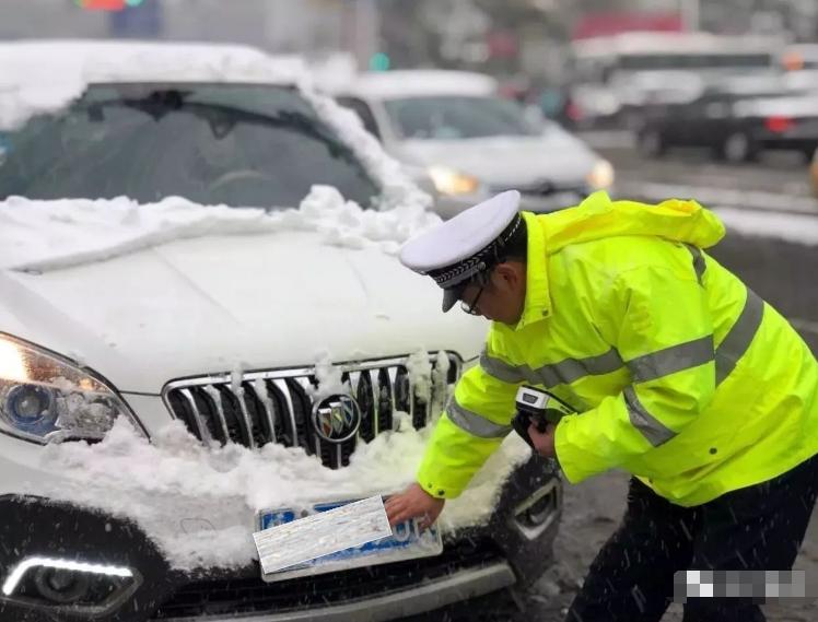 有的车遮挡车牌怎么还可以上路,遮挡号牌处罚没有罚单
