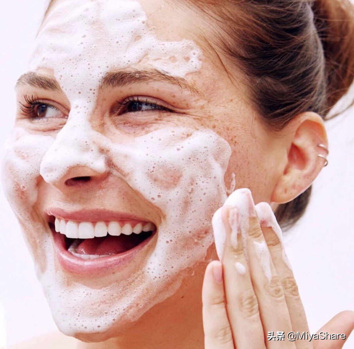 起泡丰富的氨基酸洗面奶,起泡多的氨基酸洗面奶