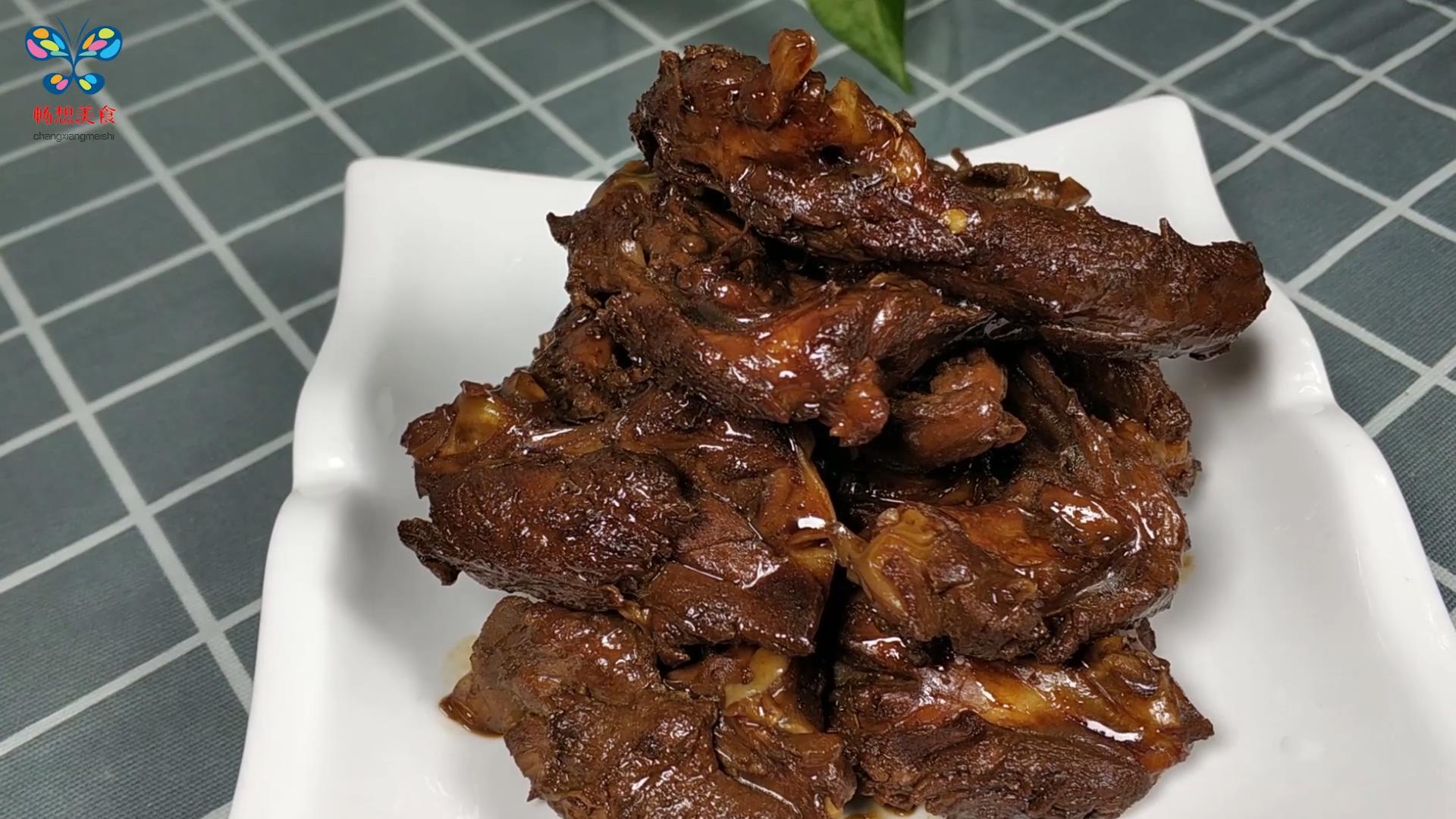 周黑鸭的鸭翅正宗做法家庭版,周黑鸭的鸭脚怎么做的