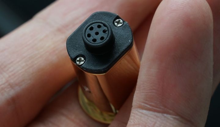 又一部能买两台苹果手机、两部华为手机的国产超豪华MP3问世了