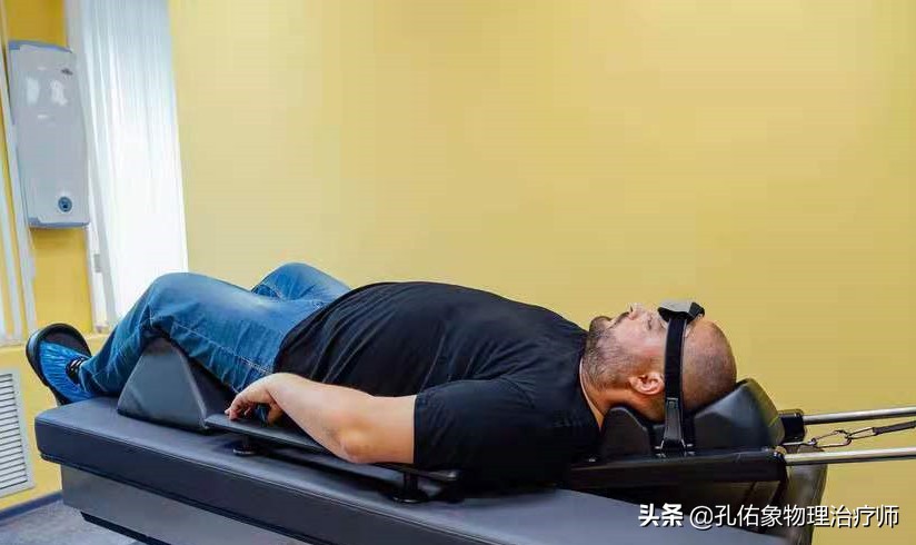 胸和肩胛骨疼痛是什么原因,右胸和后背肩胛骨疼痛是什么原因