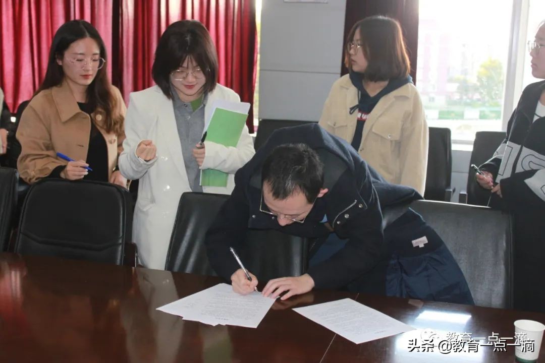 以问题为导向的班主任沙龙,新学期班主任沙龙主题同心同行