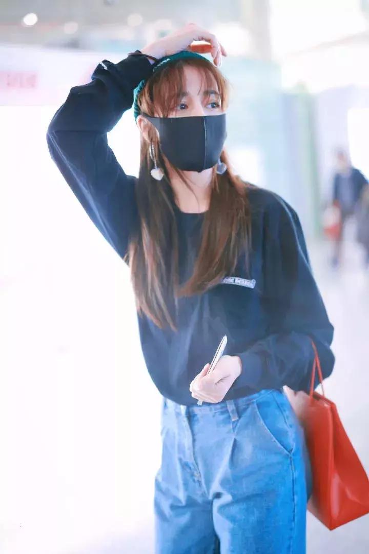 刘雯50个瞬间告诉你,刘雯冬天穿的羽绒服