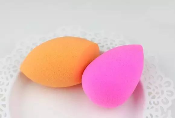 分析海绵粉扑的正确使用方法,粉扑海绵的正确使用方法
