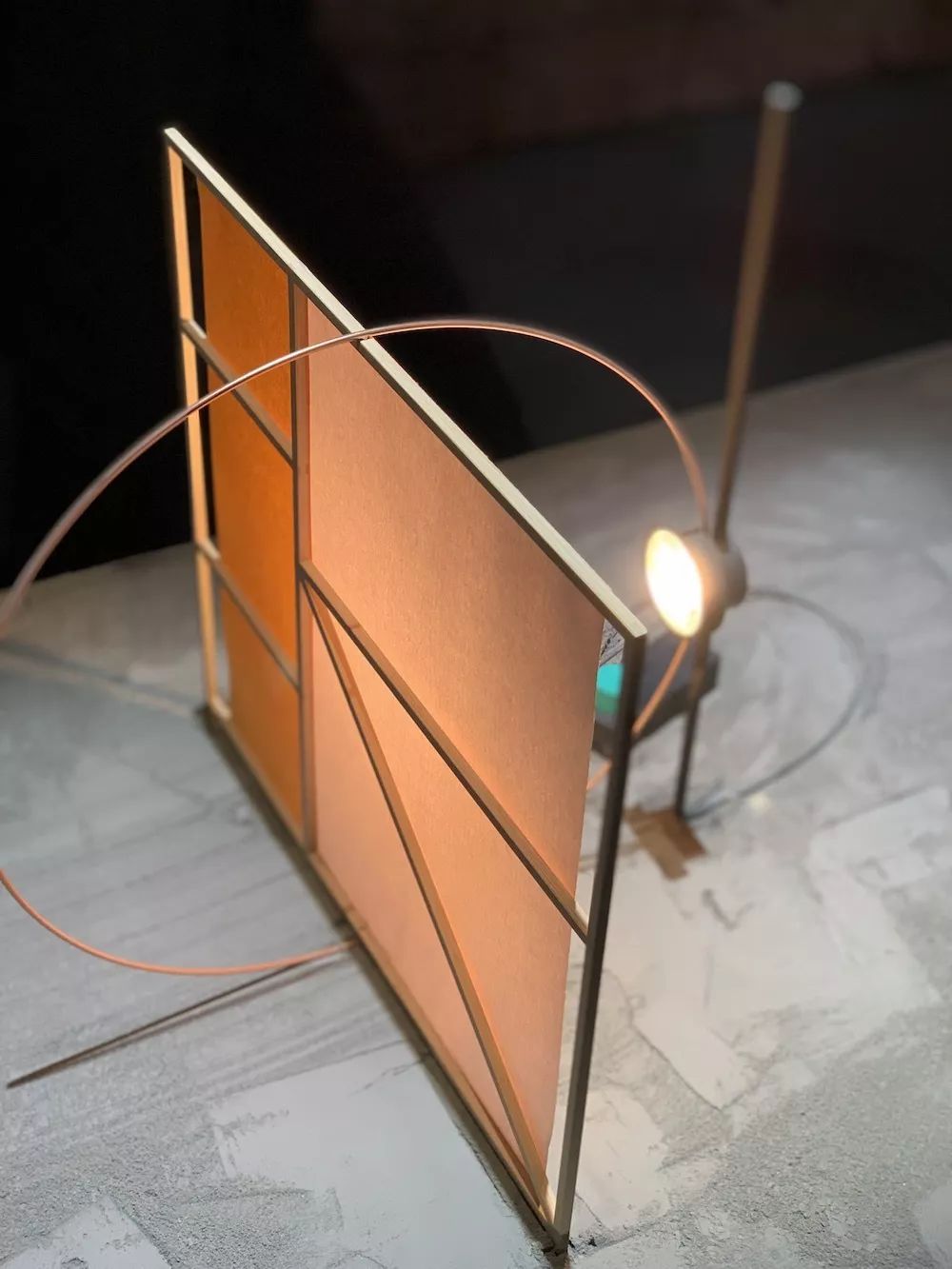 30万的屏风,86万的桌子,当Gucci、爱马仕、LV卖起了家居