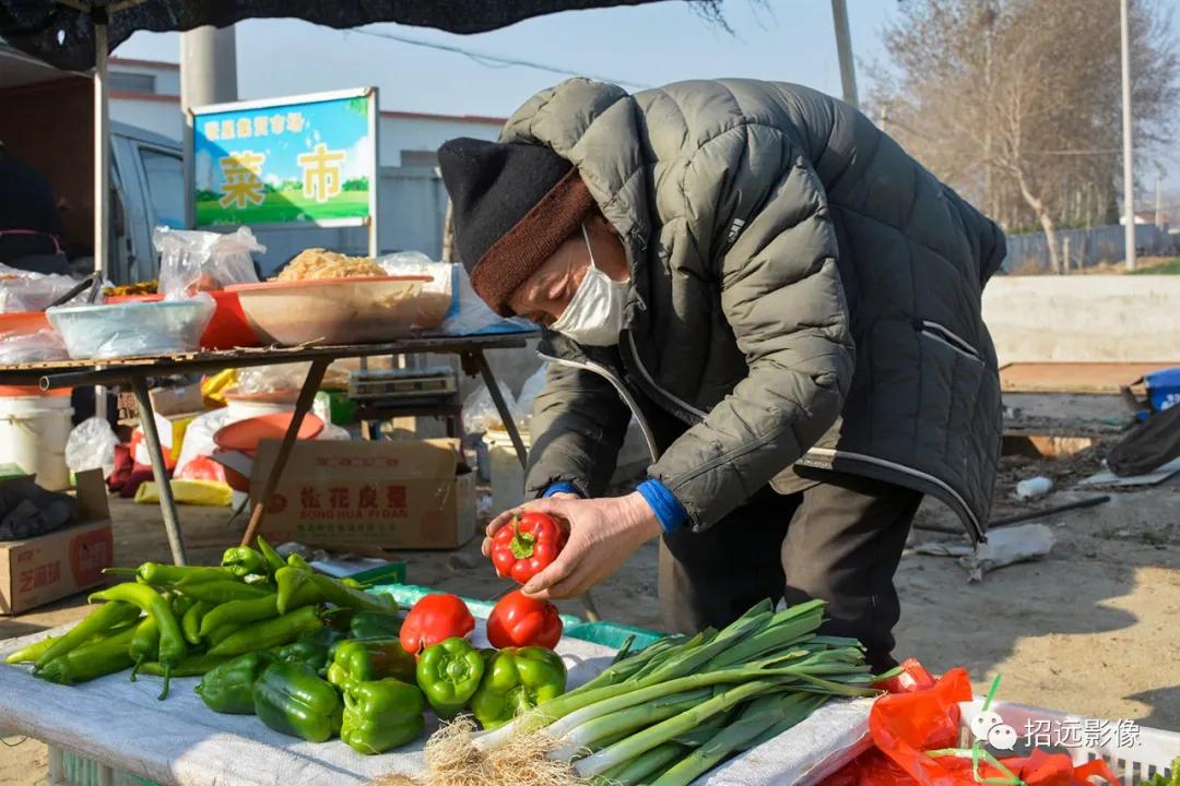 龙口粉丝主产区张星农村大集开市了!来赶集的人还不少来