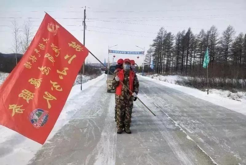 松岭区织密“六张网”“亮剑”疫情防控阻击战