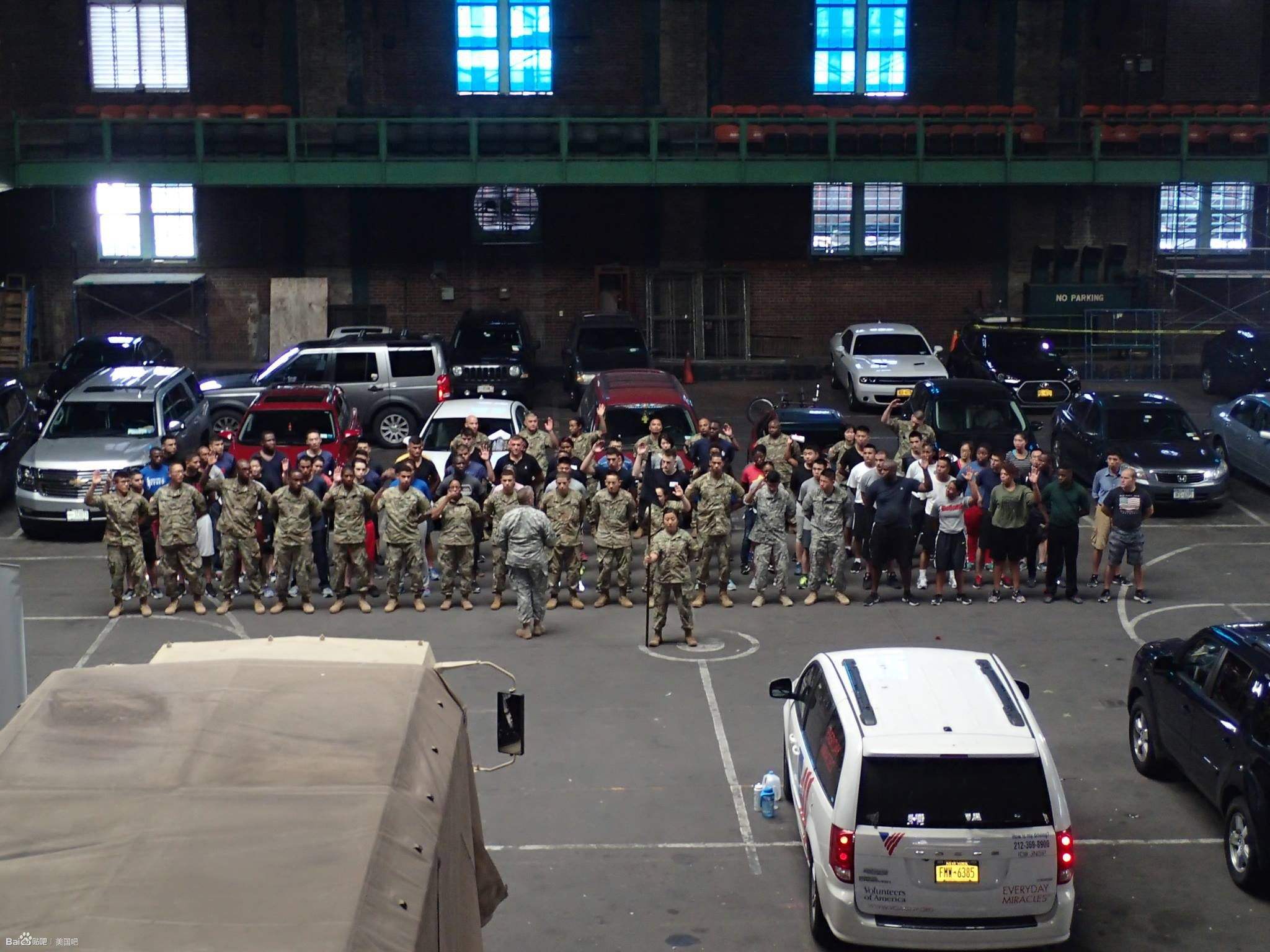 美国总统有权力直接命令州长吗,美国州长有多有实权