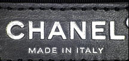 香奈儿19号包包真假,香奈儿鱼子酱包包真假