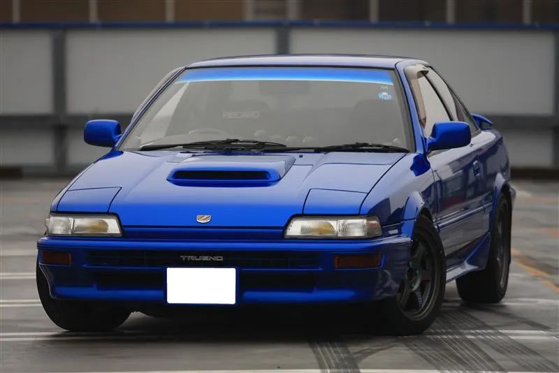 藤原拓海的ae86到底是什么车,藤原拓海ae86与夏树见面场景