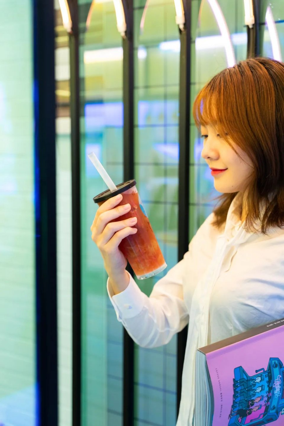 体育西「咖啡研究所」，竟对老广的菠萝啤下手了