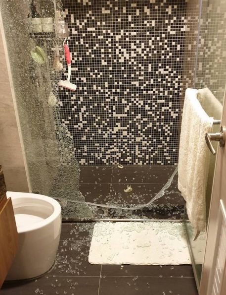 淋浴房真的容易炸吗,淋浴玻璃房为什么会爆炸