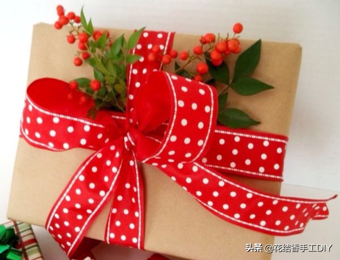 礼物手工diy好看,扁平型正方形礼物包装教程简单
