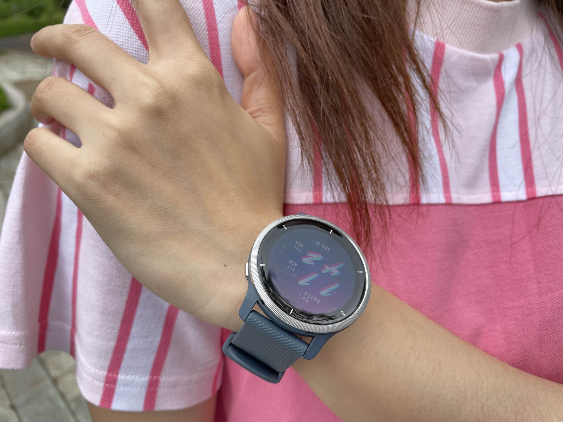 garminvenu2怎么设置表盘,garminvenu2如何开始跑步