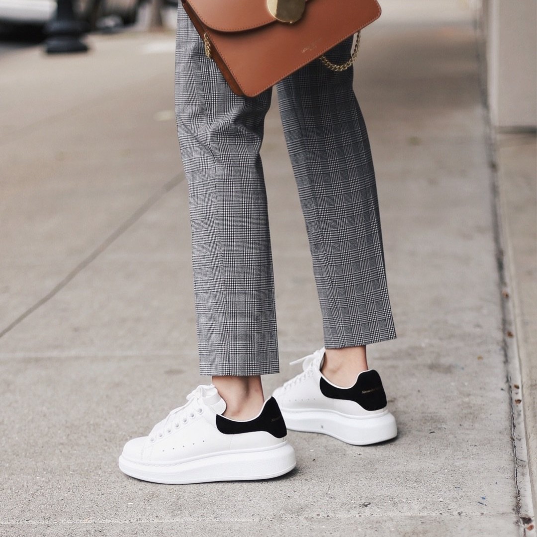 今年春夏穿什么小白鞋好看,好看百搭的小白鞋推荐不撞款