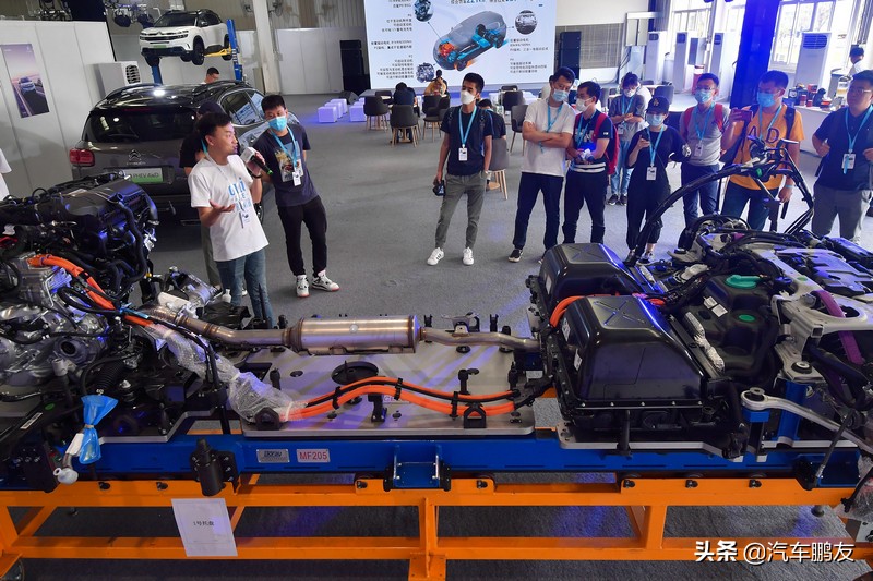 天逸phev新老款对比,雪铁龙天逸phev的耐久性怎么样