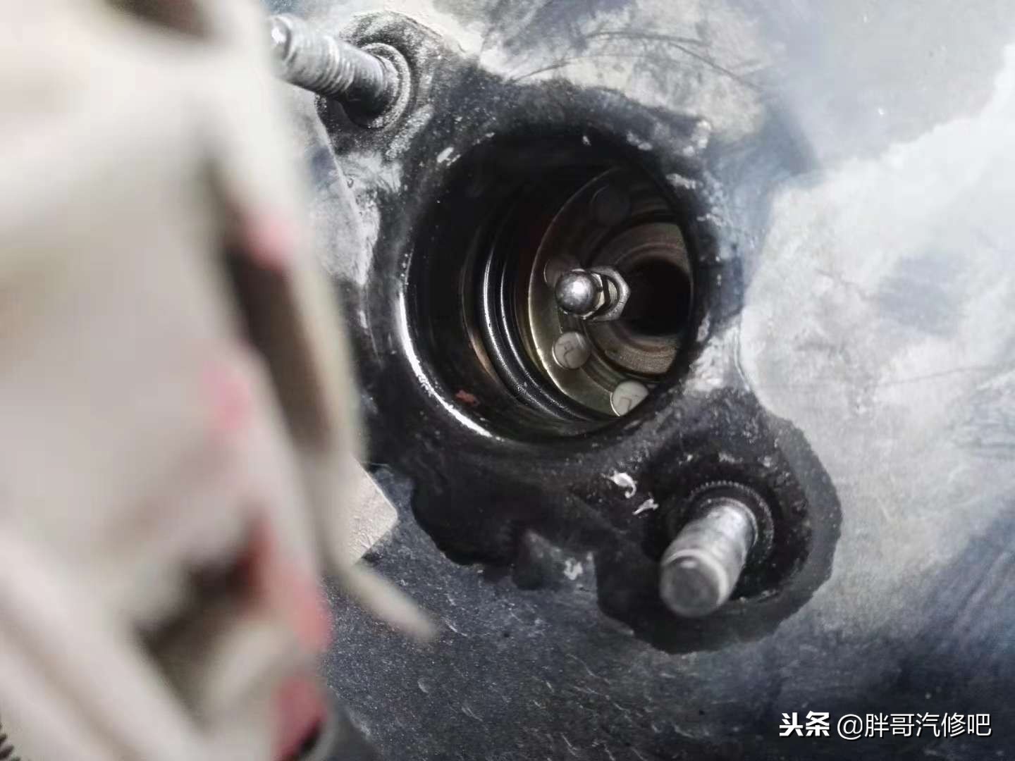 刹车太硬感觉刹不住车没助力,刹车太硬了按不下去