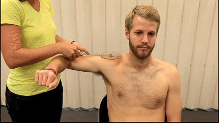 胸部上薄下厚怎么办？小重量断头台卧推为胸部注入新的活力