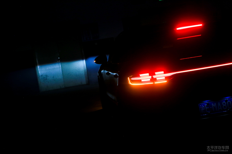 2019款保时捷macans运动suv之选 (2022款保时捷macan s深度试驾2.9t)