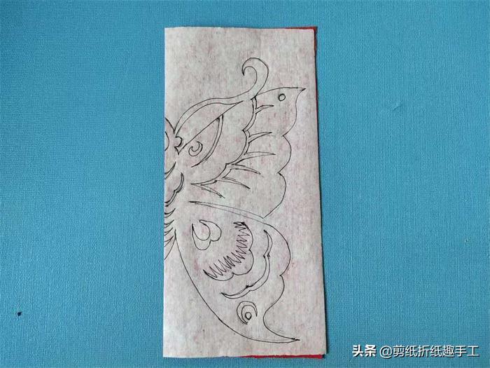 蝴蝶窗花剪纸图案大全步骤教程,蝴蝶剪纸贴在墙上如何布局很美