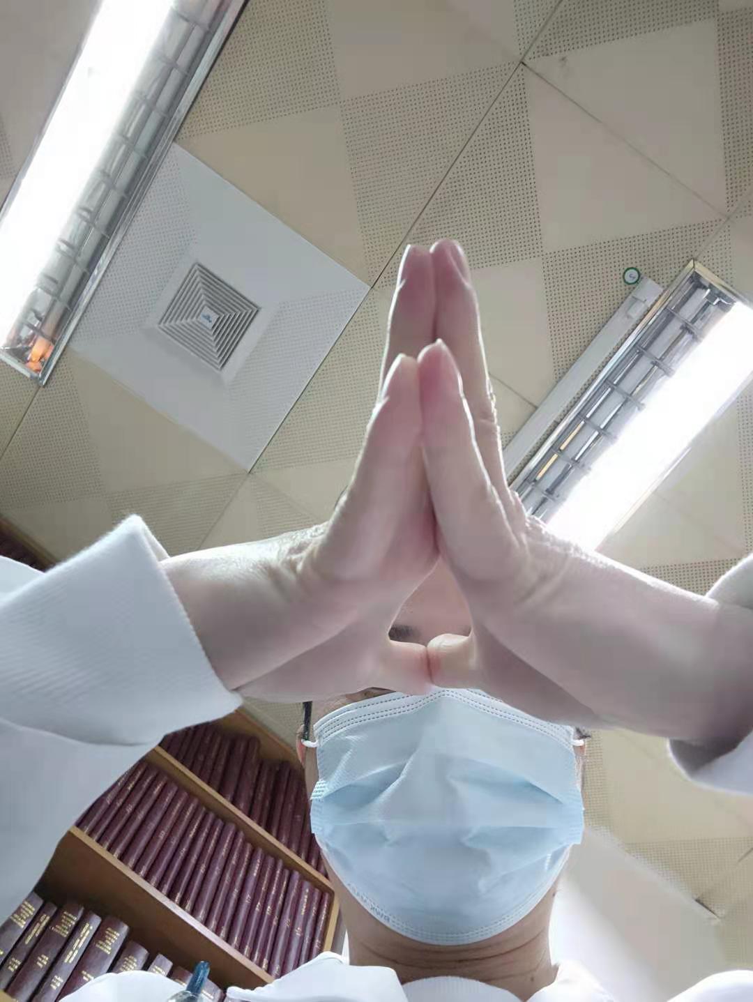 手机玩久了手掌心疼痛是什么原因,长期手持手机会导致手掌刺痛么