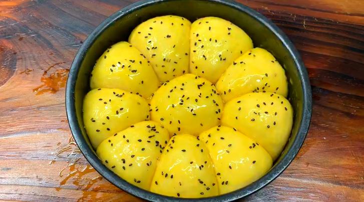 最简单的家庭自制面包做法,最简单家庭自制面包的做法