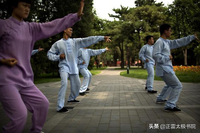 德立于心陈式太极拳新架教学14,陈式83式太极拳新架带口令演示