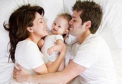 宝妈气血不足影响母乳分泌,哺乳妈妈这样做,母乳丰富宝宝也开心