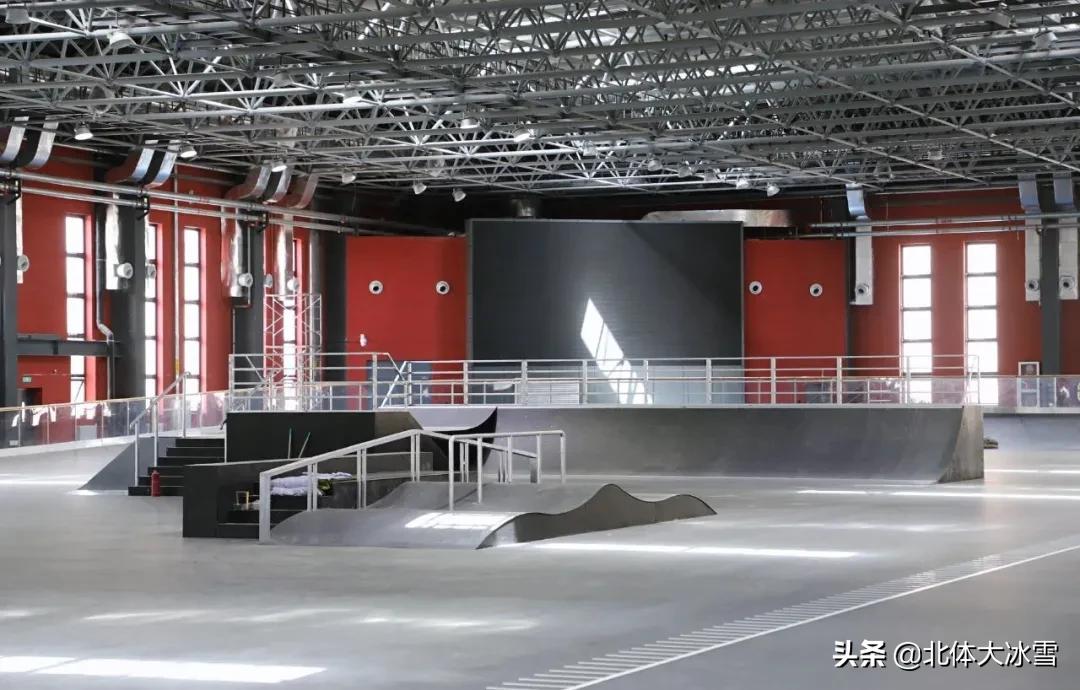 优美运动,动感轮滑花式轮滑