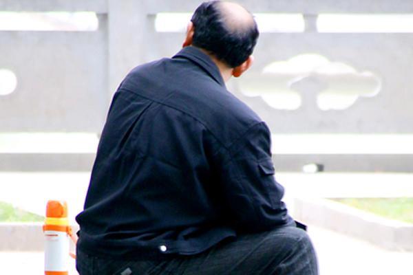 男性雄性激素过多会有哪些问题,男性雄性激素过高会导致哪些问题