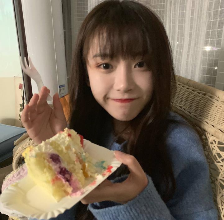 眼霜涂得好真的不显老,眼霜擦与不擦有什么区别