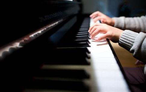 什么时间练琴最有效,怎么有效练琴吉他