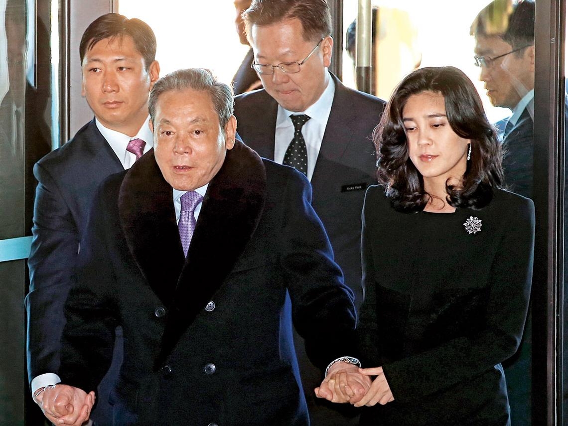 身价10亿的科技豪门“公主”，爱上一个穷小子，最后客死他乡