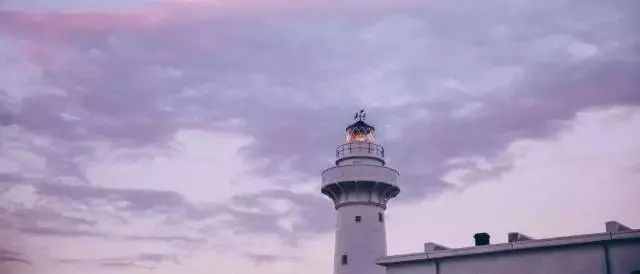 走太急脚累想太多心累,走得太急脚痛想得太多心累