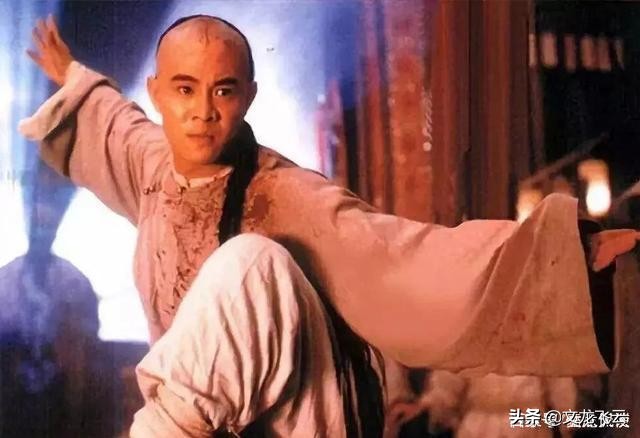 李连杰得的是甲亢还是甲减,李连杰的甲亢为什么没治好